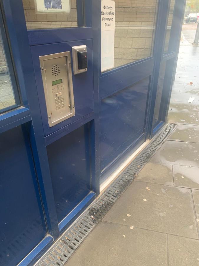 Luxury Panoramic Balcony Swindon Central Экстерьер фото