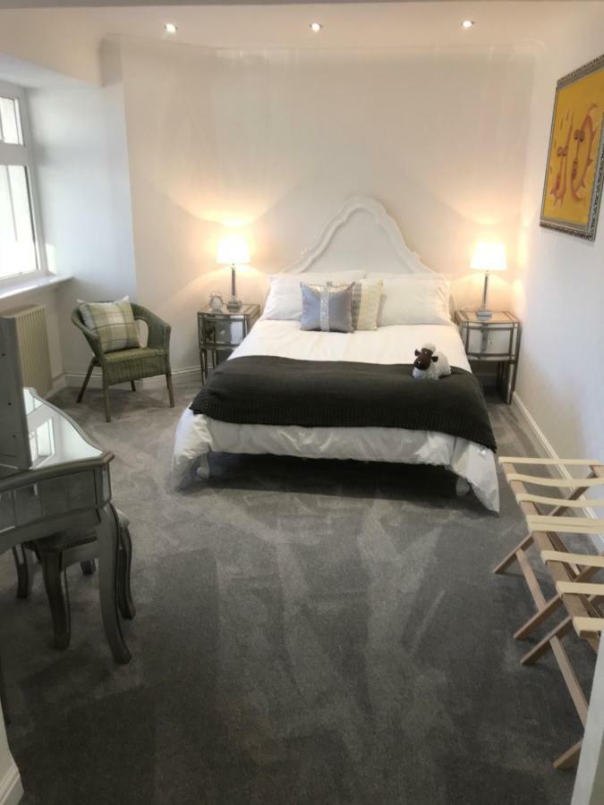 Luxury Panoramic Balcony Swindon Central Экстерьер фото