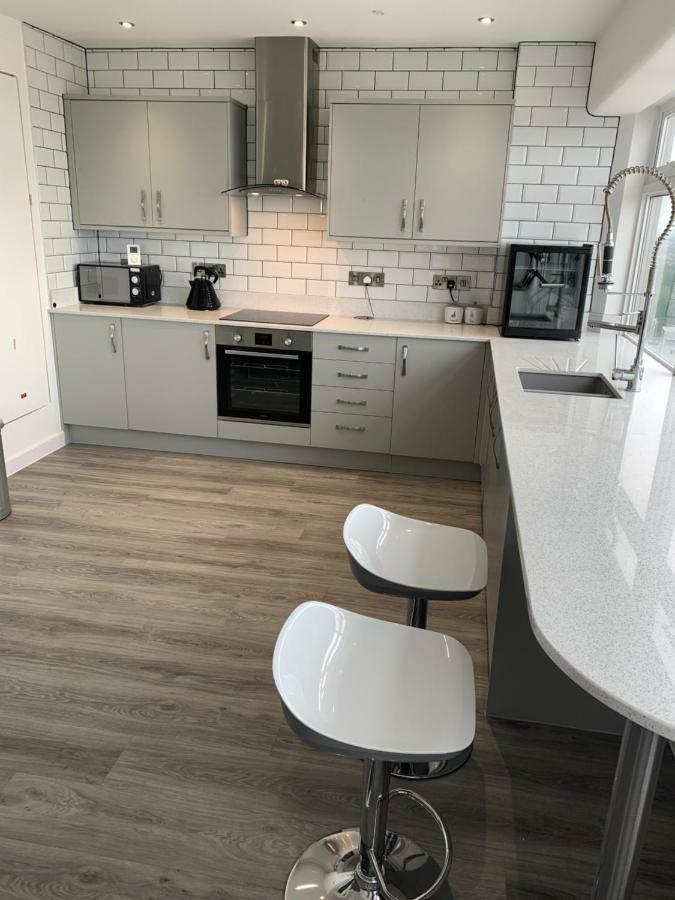 Luxury Panoramic Balcony Swindon Central Экстерьер фото